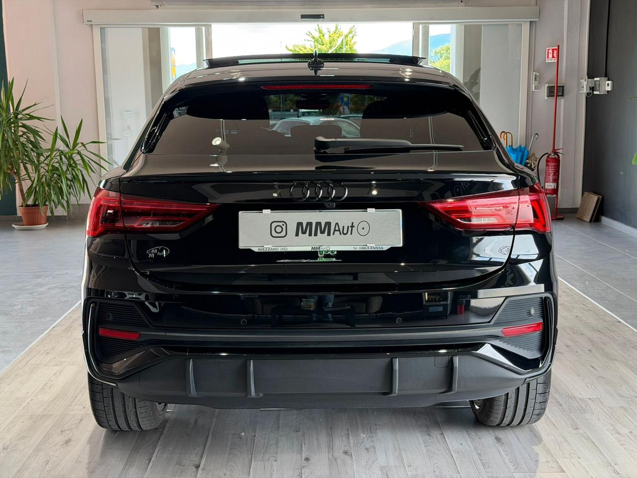 Audi Q3 SPB 35 TDI S-Tronic S-Line Identity Black