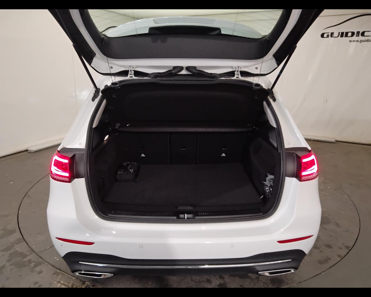 Mercedes-Benz Classe B - W247 2018 - B 180 d Sport Plus auto