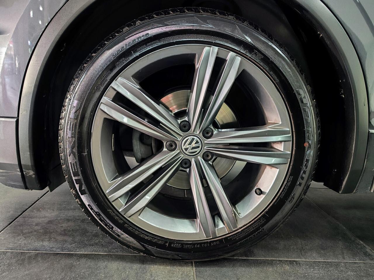 Volkswagen Tiguan 2.0 TDI 150cv DSG RLINE TETTO UNICO PROPRIETARIO