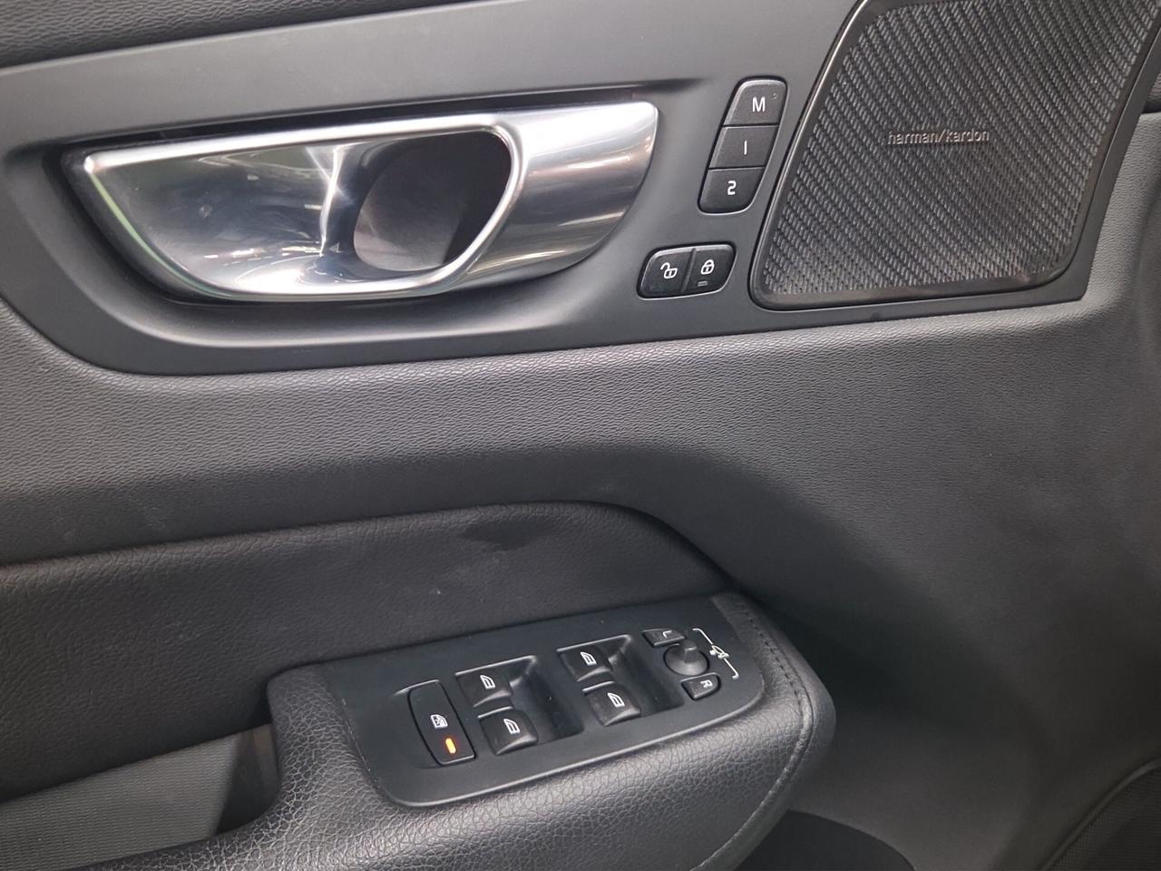 Volvo XC 60 XC60 T6 Recharge Plug-in Hybrid AWD Inscription
