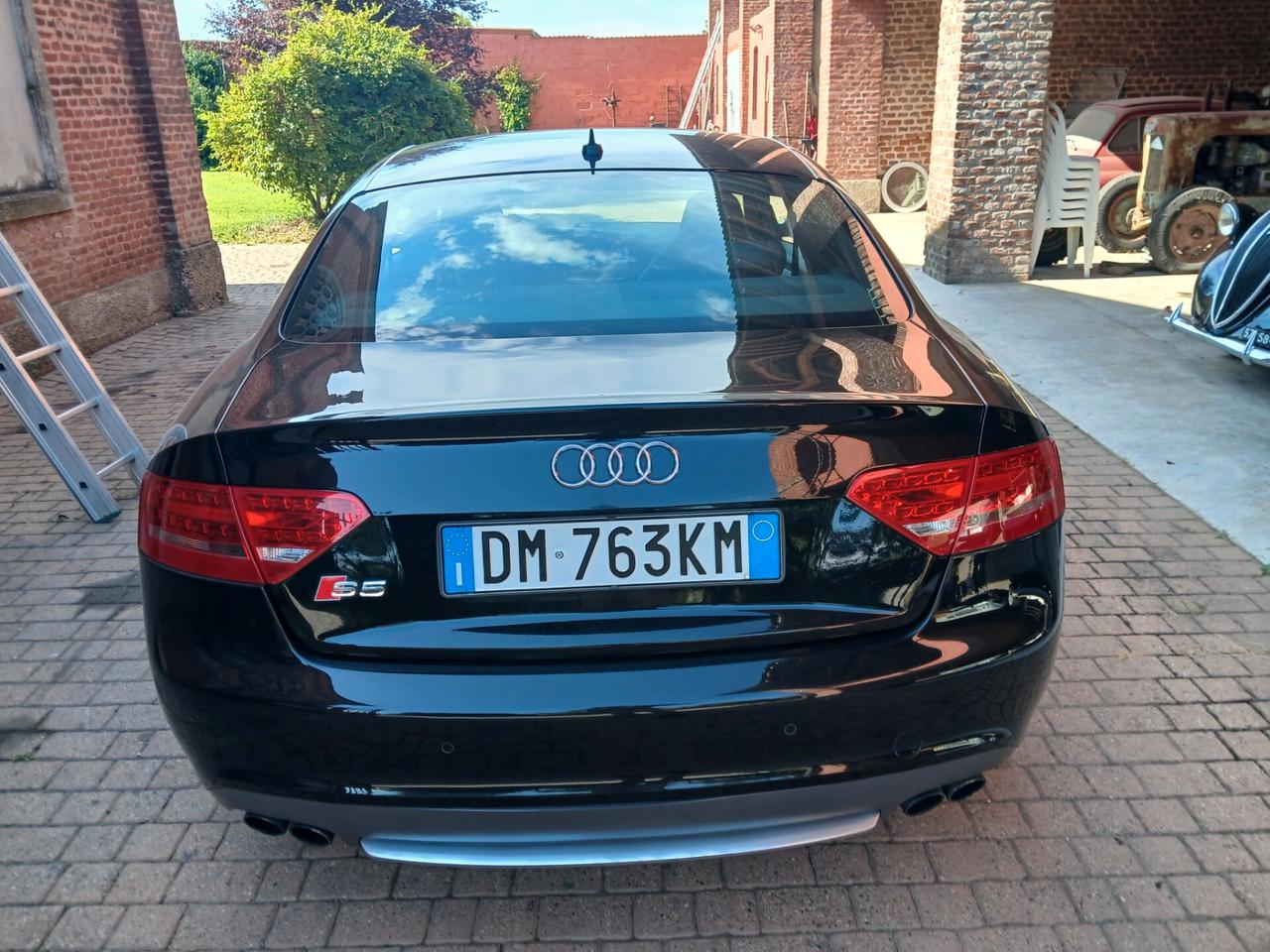 Audi A5 S5 4.2 V8 quattro