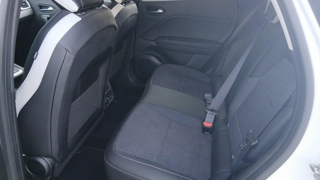Renault Captur 1.6 Hybrid Techno E-Tech Auto