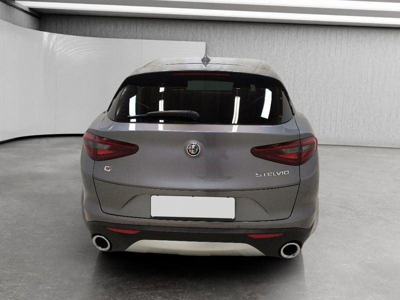 Alfa Romeo Stelvio 2.0 t First Edition Q4 280cv auto