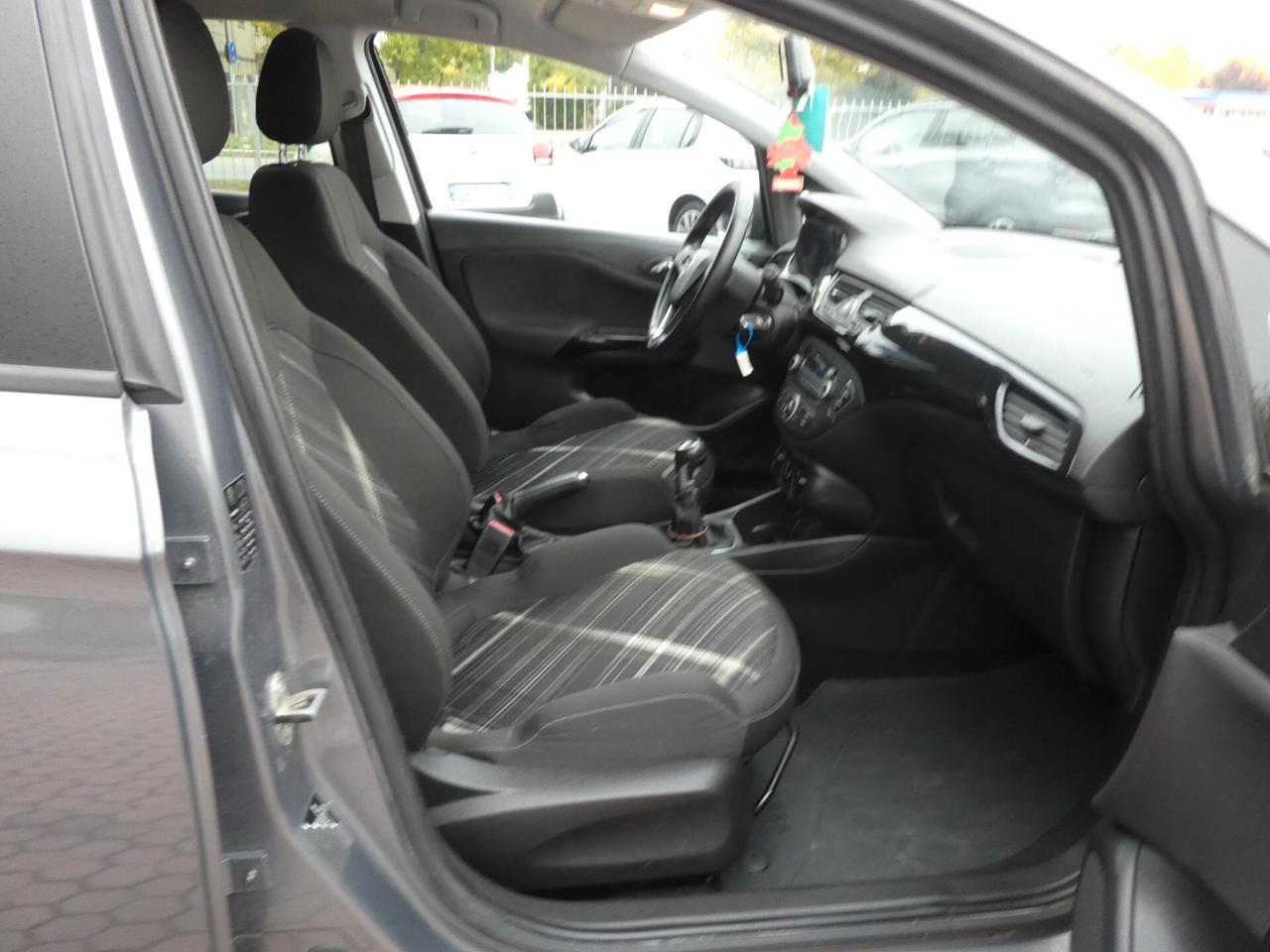 Opel Corsa 1.4 90CV GPL Tech 5 porte OK NEOPATENTATI