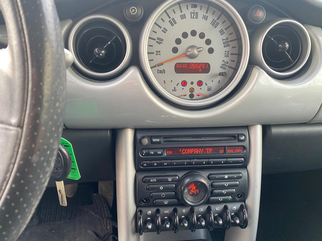 Mini 1.4 tdi One D de luxe tetto clima aut.