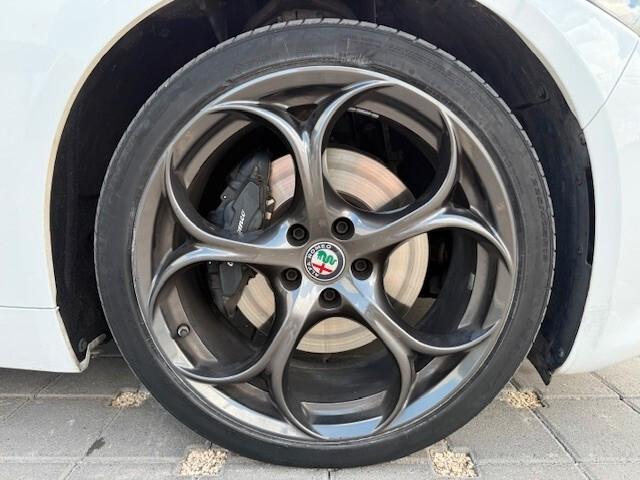 Alfa Romeo Giulia 2.2 Turbodiesel 210 CV AT8 AWD Q4 Veloce 2017