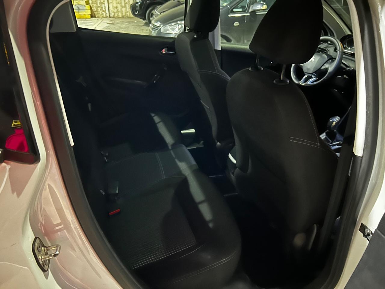 Peugeot 208 BlueHDi 75 5 porte Allure Tetto Panoramico