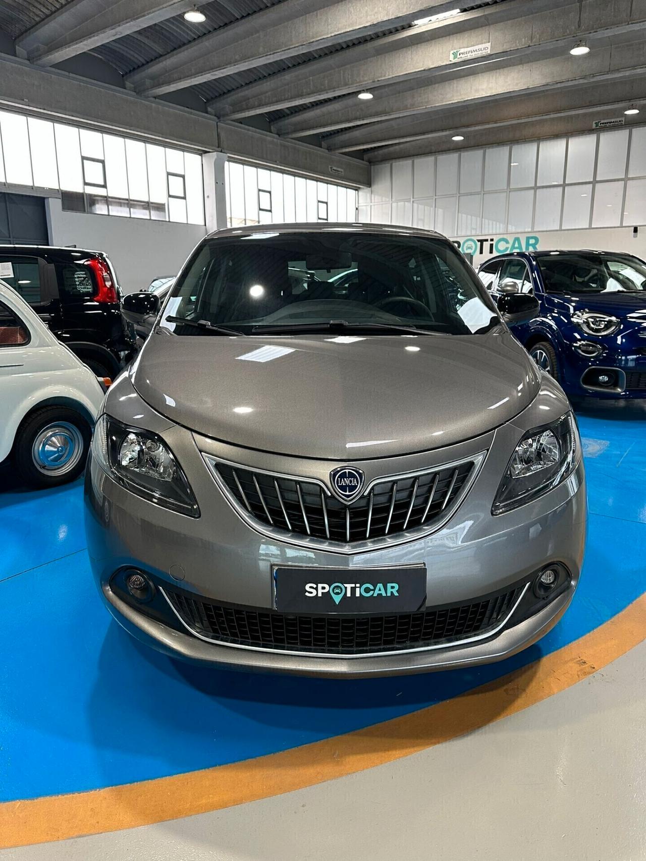 Lancia Ypsilon 2023 Gold plus con TELECAMERA