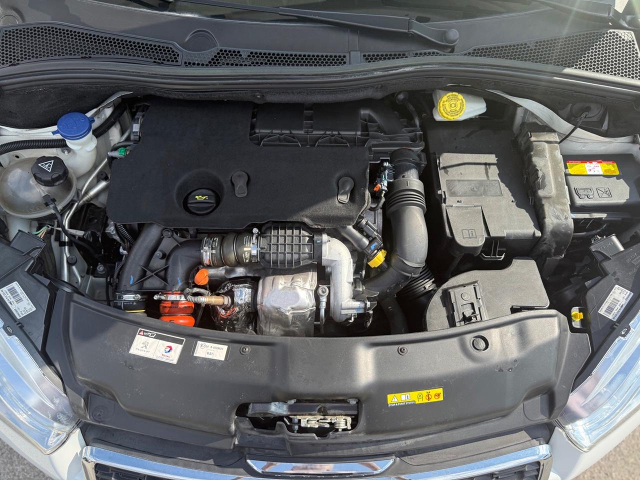 Peugeot 208 1.6 e-HDi 92 CV Stop&Start 5 porte Allure