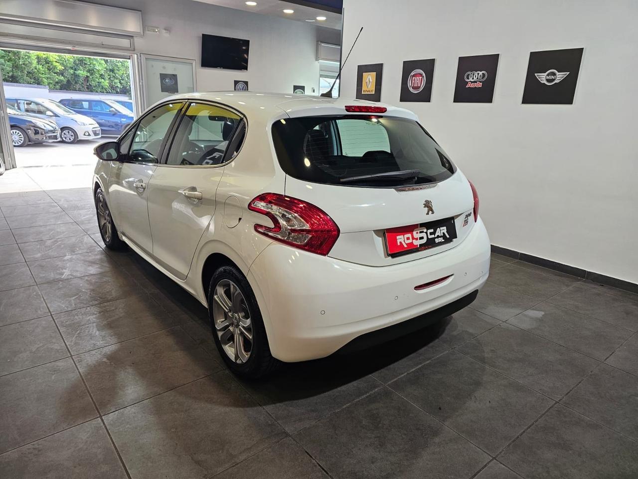 Peugeot 208 1.6 HDi 115 CV Allure 84.000km