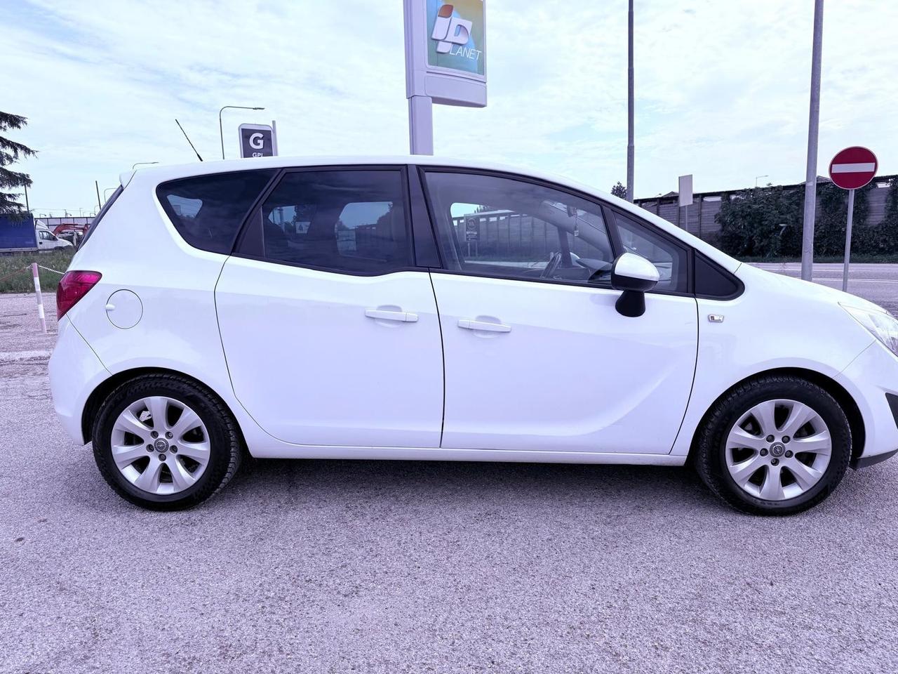 Opel Meriva 1.4 100CV Elective Ok neopatentati