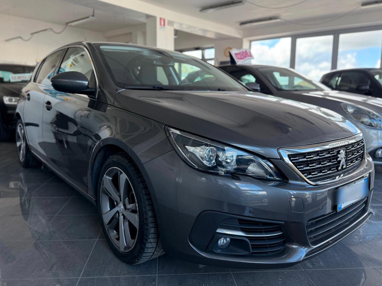 Peugeot 308 BlueHDi 130 S&S Allure