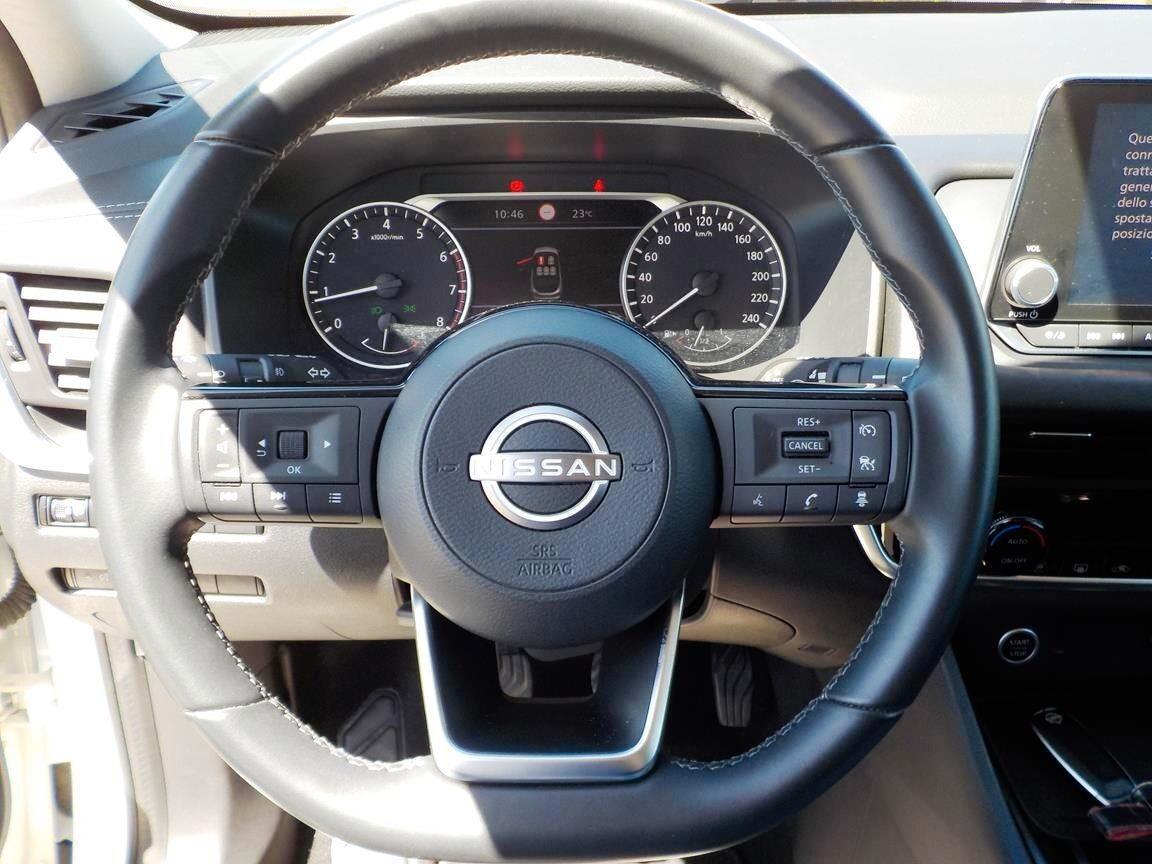 Nissan Qashqai MHEV 140 CV Business