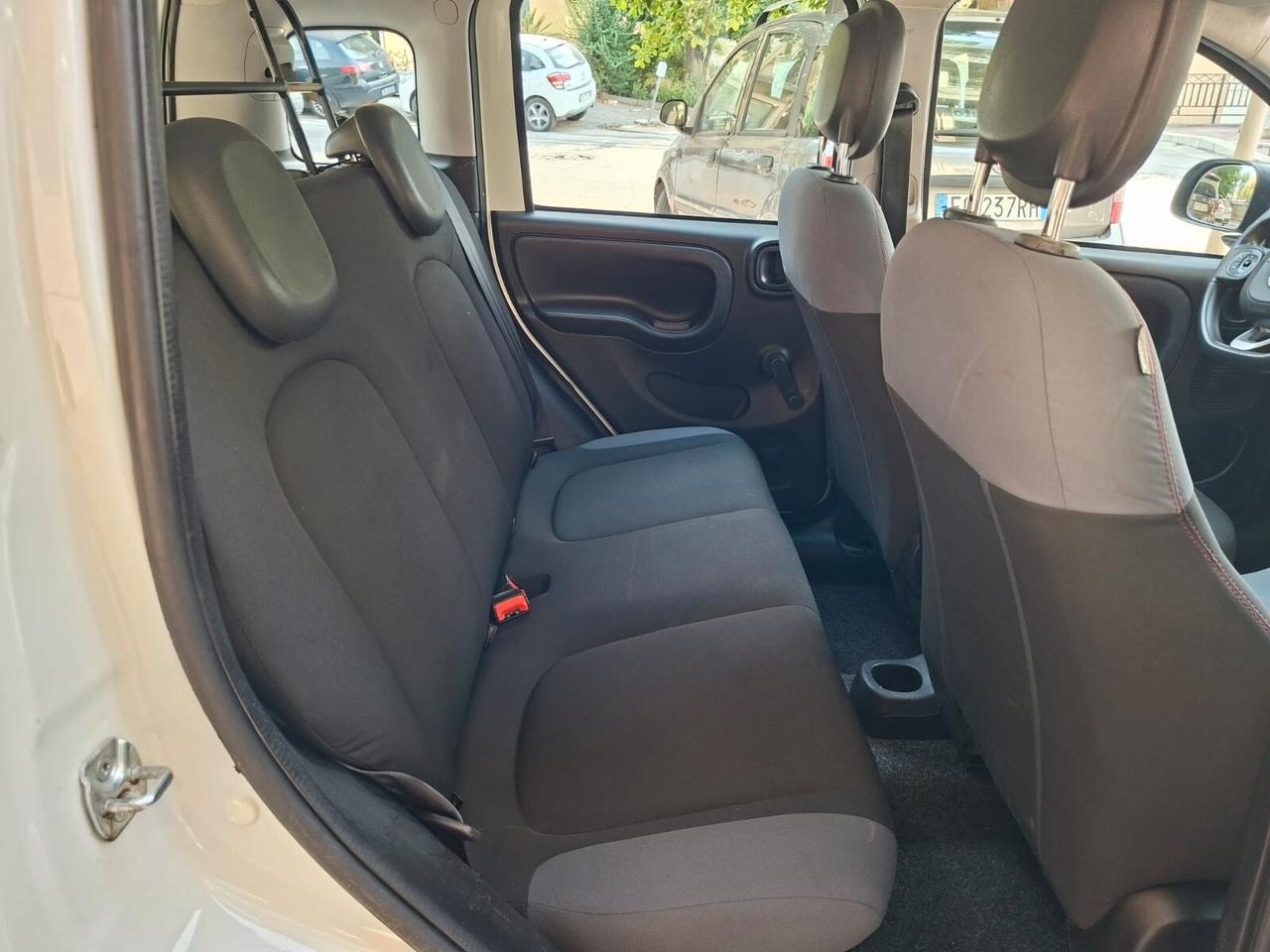 Fiat Panda 1.3 MJT 80 CV Lounge autocarro