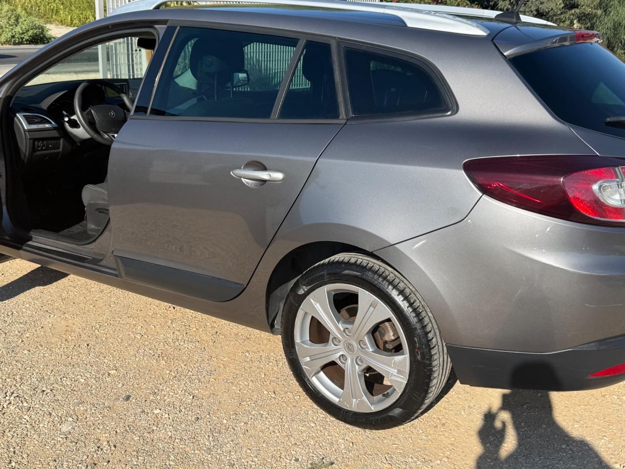 Renault Megane 1.5 dCi 110CV 2.499€