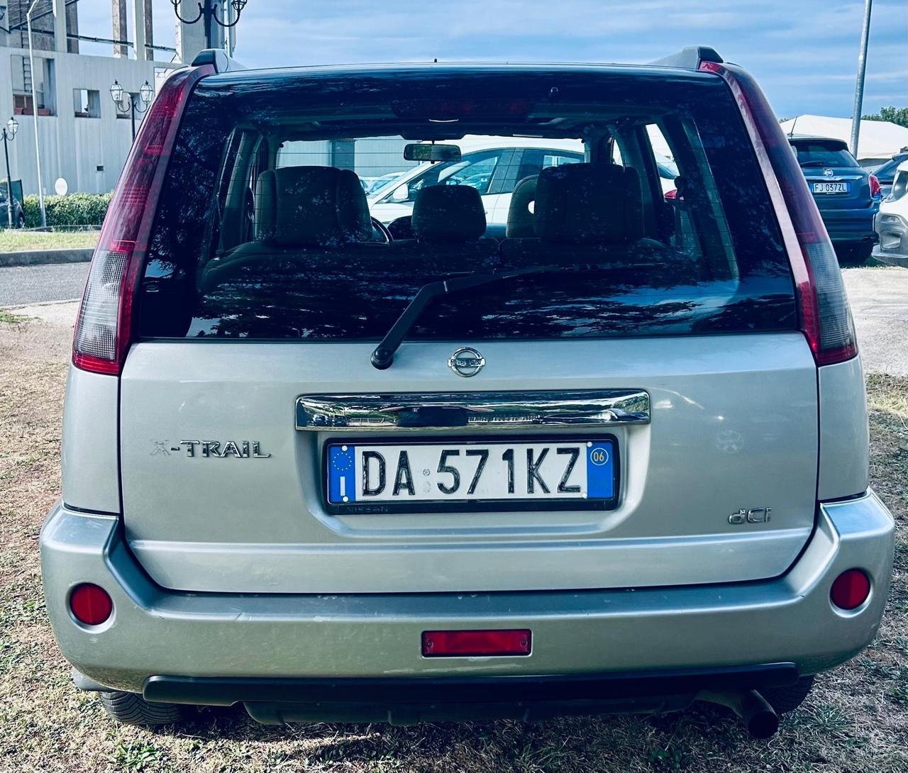 Nissan X-Trail 2.2 dCi Elegance