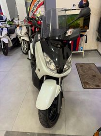 Yamaha X-Max 250