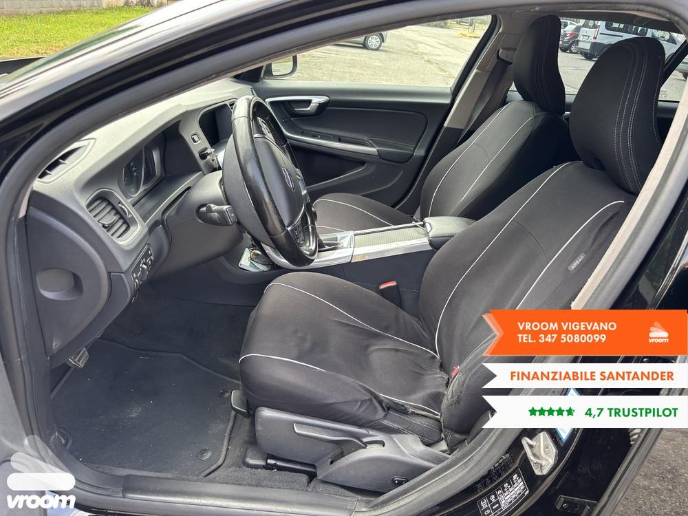 VOLVO V60 (2010-2018) V60 D2 1.6 R-design Momentum