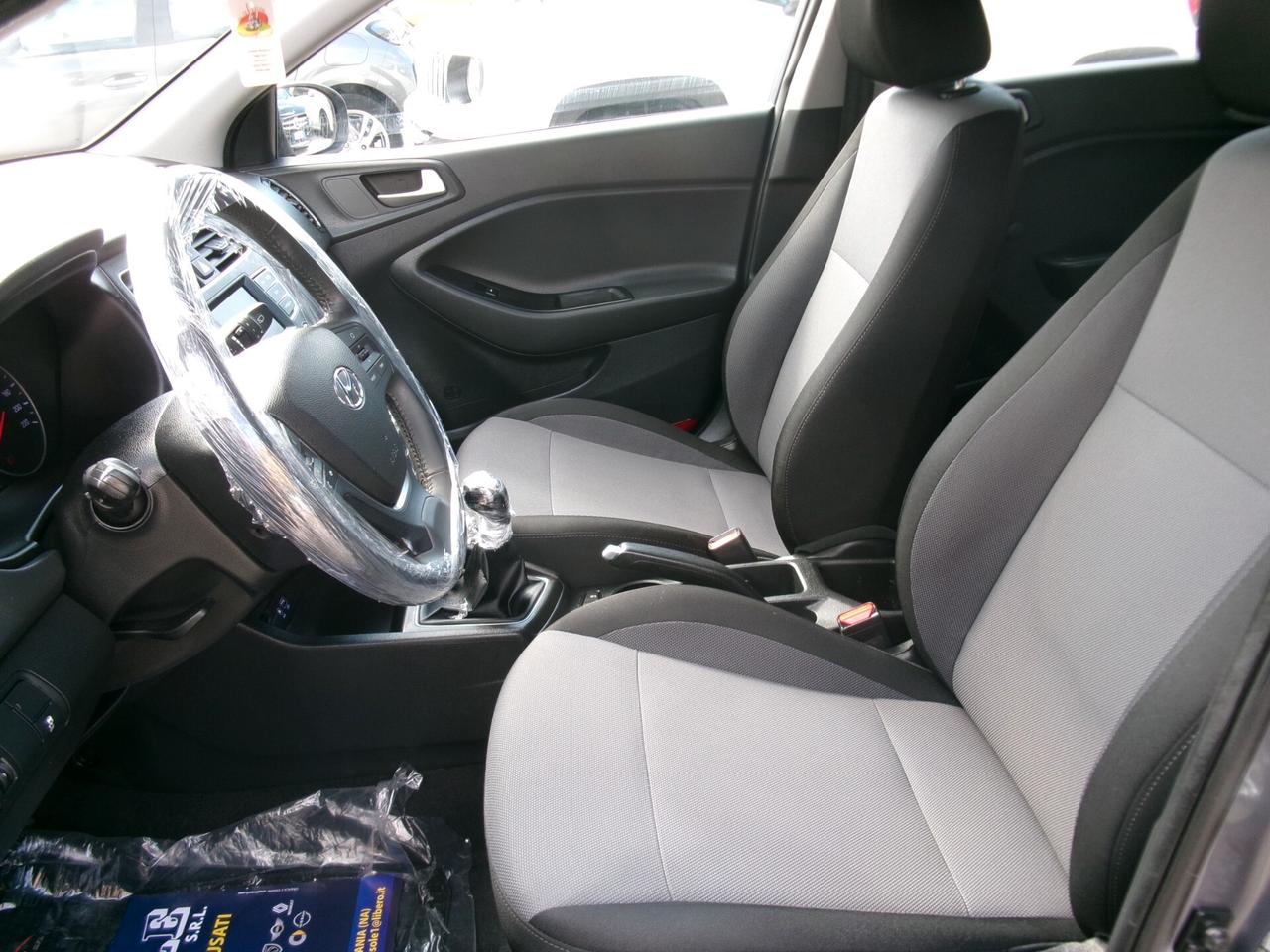 Hyundai i20 5P 1.2 75CV E6D MPI CONNECTLINE **PERFETTA**