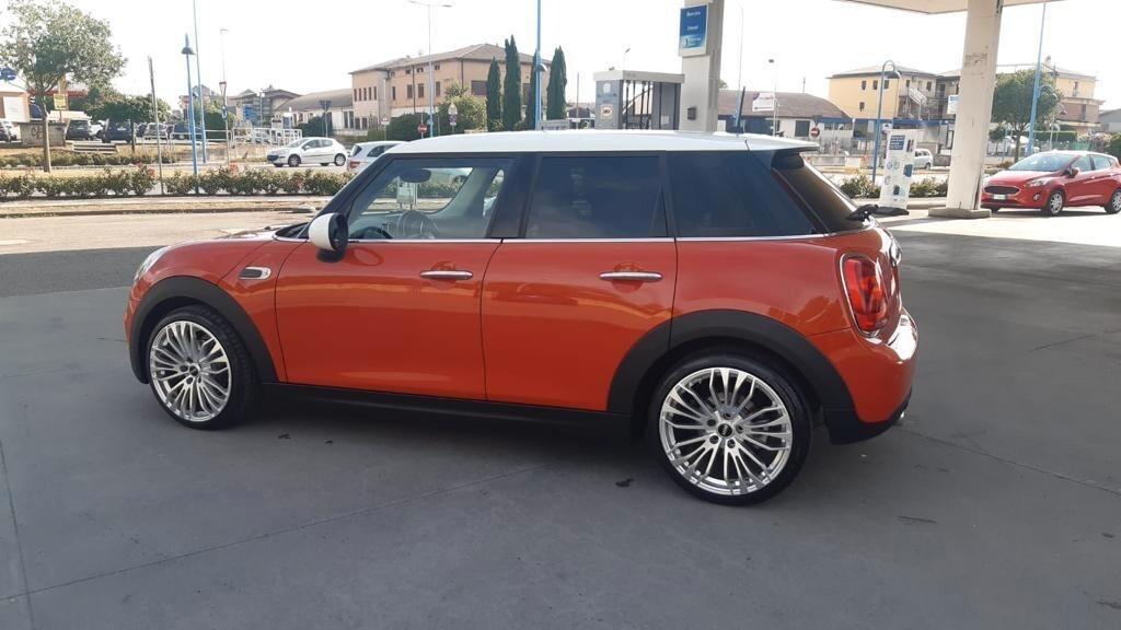 Mini Cooper D 1.5 hype 5 porte 2018 EURO 6 C