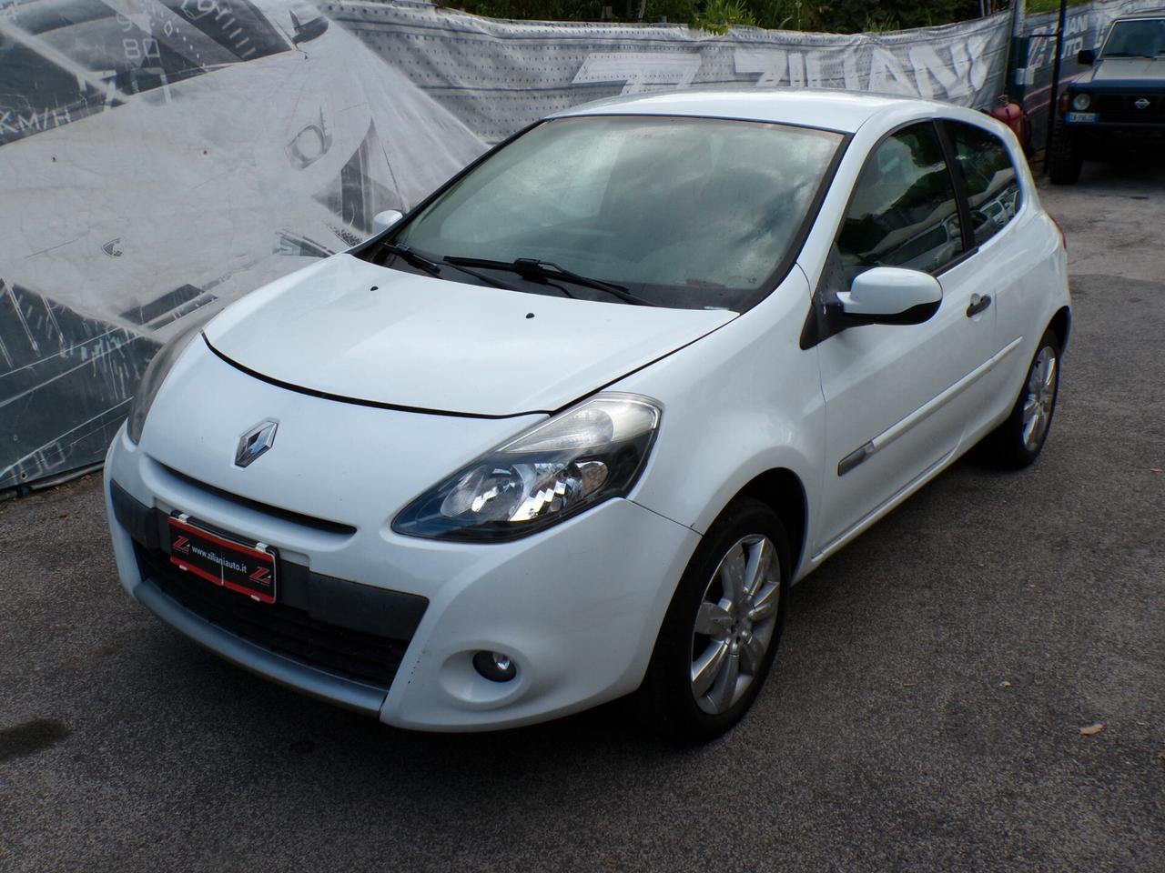 Renault Clio 1.2 16V 3 porte Luxe