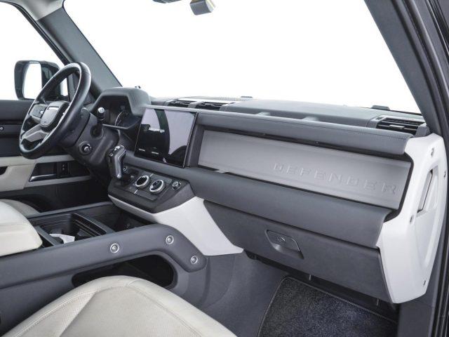 LAND ROVER Defender 110 3.0D I6 200 CV AWD Auto SE - AUTOCARRO N1