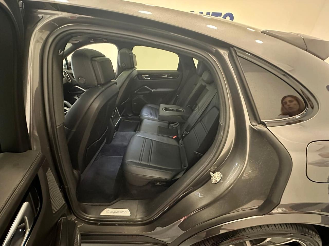 Porsche Cayenne Coupé 3.0 V6 E-Hybrid