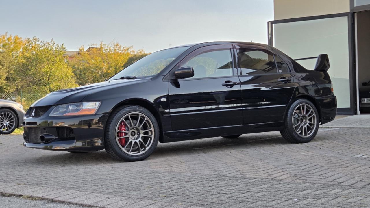 Mitsubishi Lancer Evolution IX