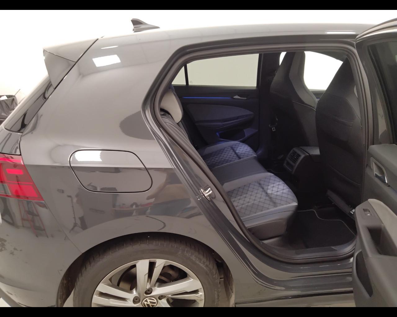 VOLKSWAGEN Golf VIII 2020 - Golf 1.5 tsi evo R-Line 130cv