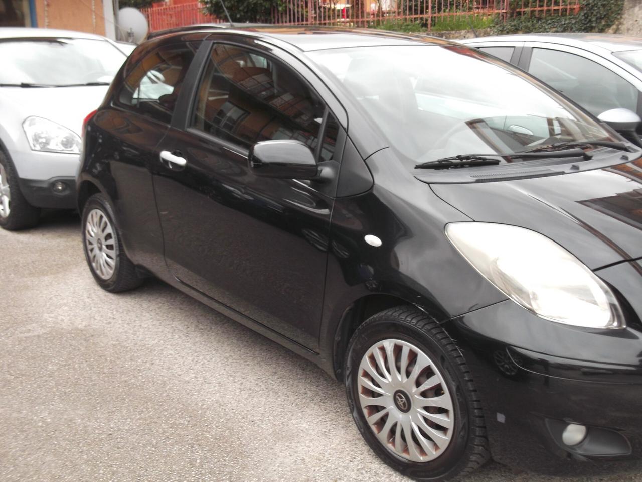 Toyota Yaris 1.3 3 porte Sol - 07