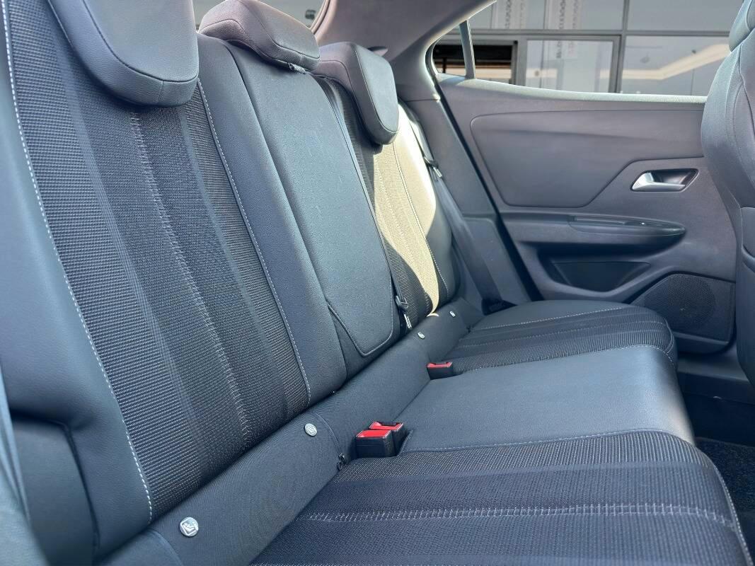 Opel Mokka 1.2 t Elegance s&s 100cv con Telecamera e CarPlay