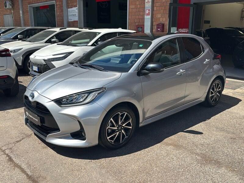 Toyota Yaris Hybrid Lounge MY22