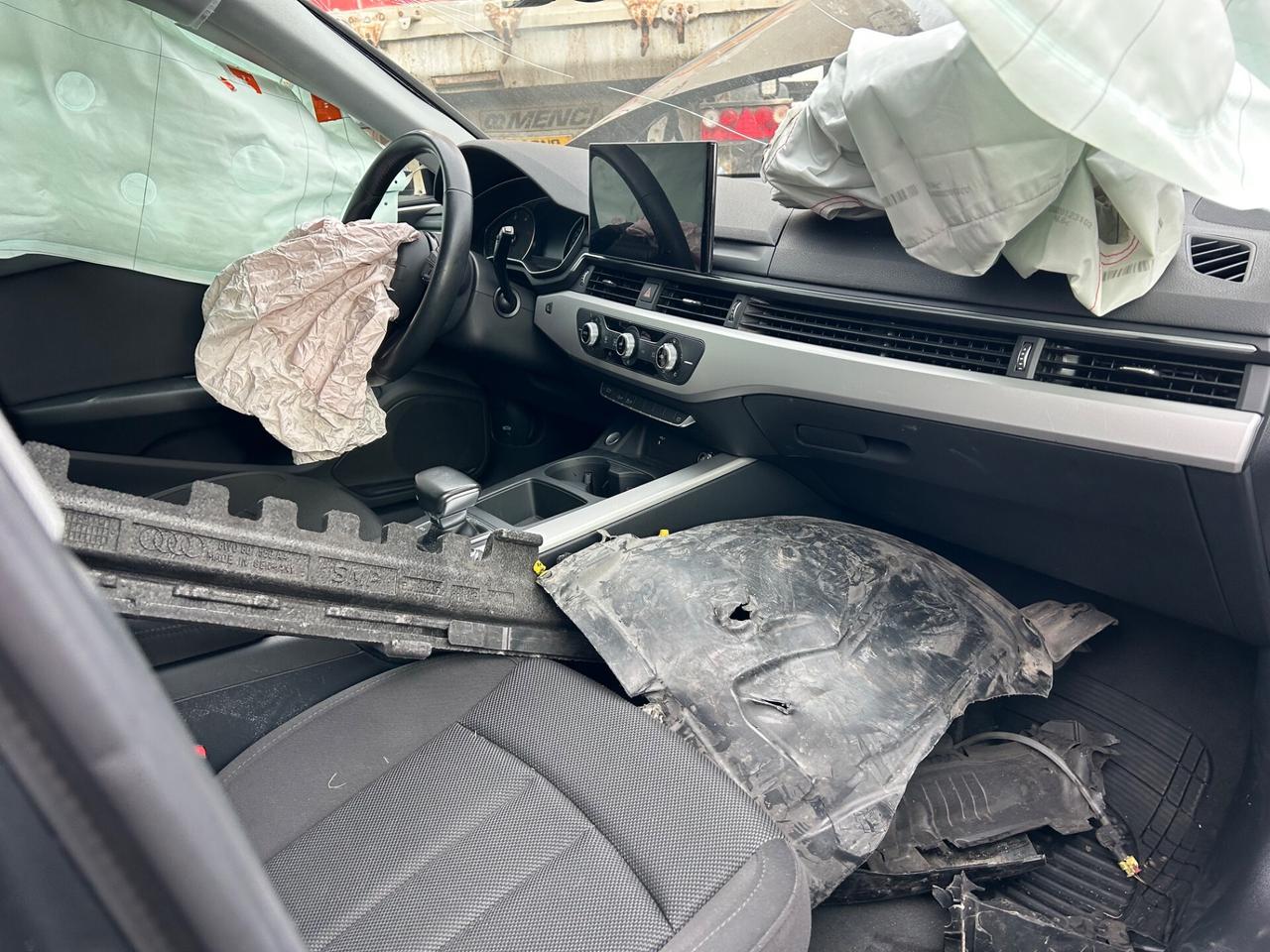 Audi A4 35 TDI/163 CV S tronic Business Advanced ( AUTO SINISTRATA )