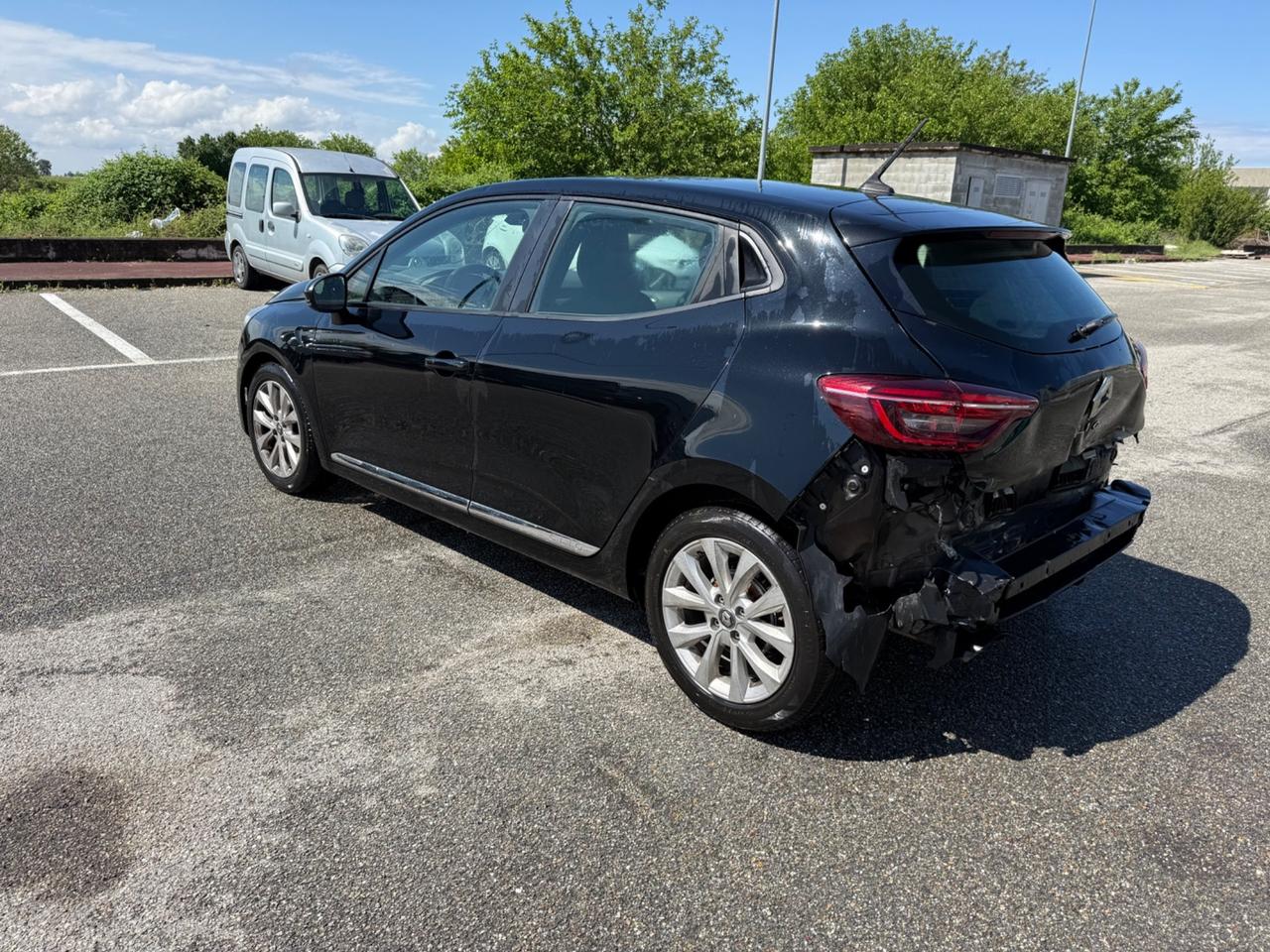 Renault Clio Blue dCi 85 CV 5 porte Business INCIDENTATA