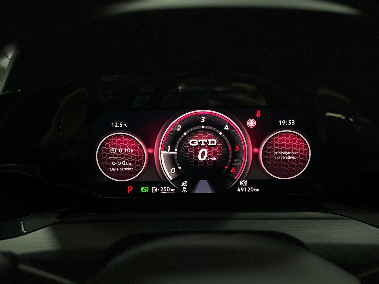 VOLKSWAGEN GOLF 8 2.0 TDI DSG GTD 200 cv