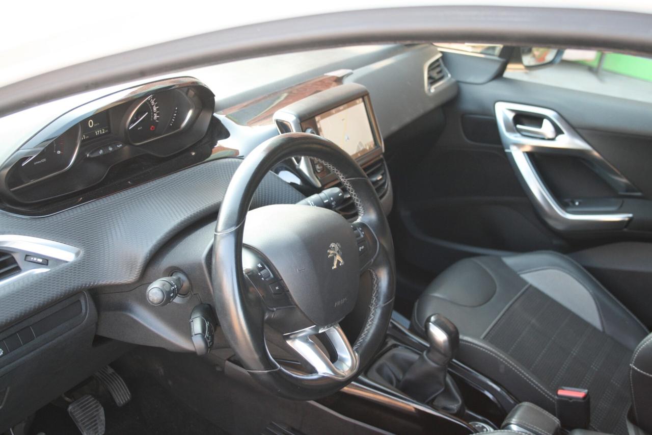Peugeot 2008 BlueHDi 100 Allure
