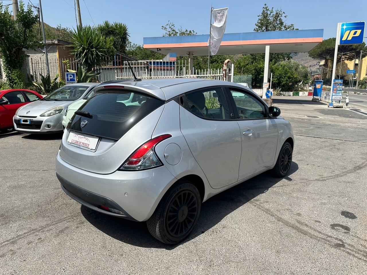 Lancia Ypsilon 1.2 69 CV GPL di serie/UniPro/Sensori