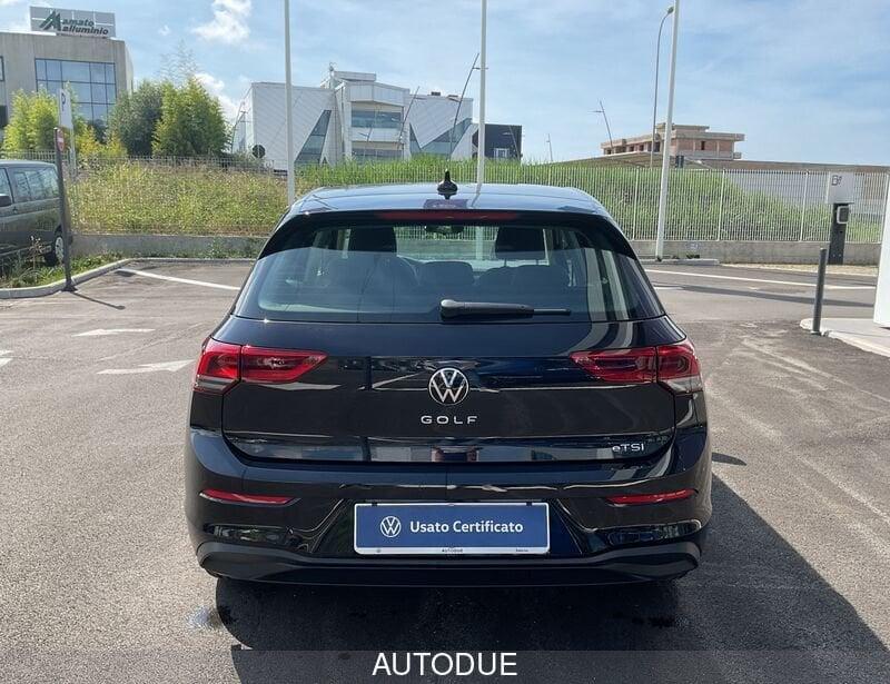 Volkswagen Golf 8 1.0 ETSI EVO LIFE DSG 110 CV