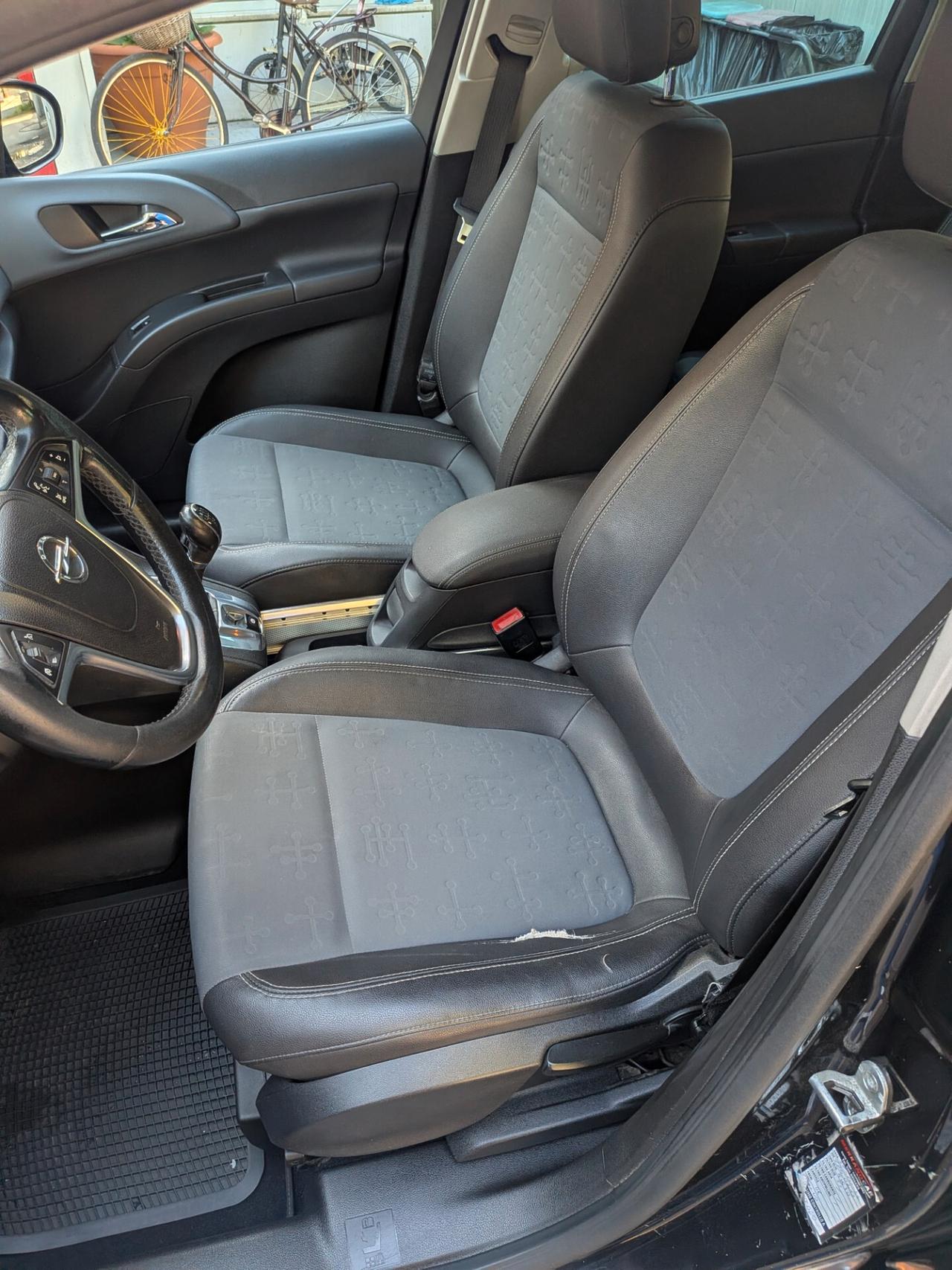Opel Meriva 1.3 CDTI 95CV ecoFLEX Cosmo