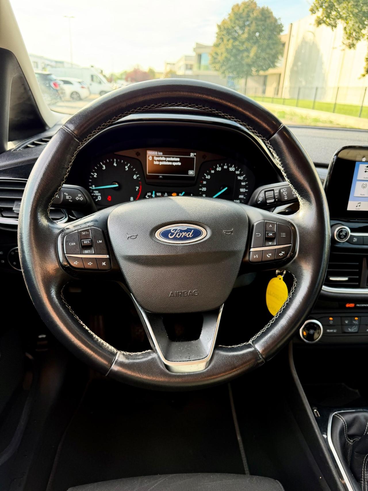 FORD FIESTA 1.1 BENZINA -NEOPATENTE-GARANZIA TCARS