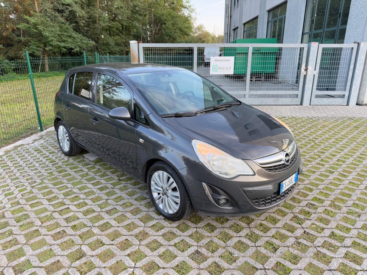 Opel Corsa 1.2 85CV 5 porte GPL-TECH*Sensori*Aux*Usb