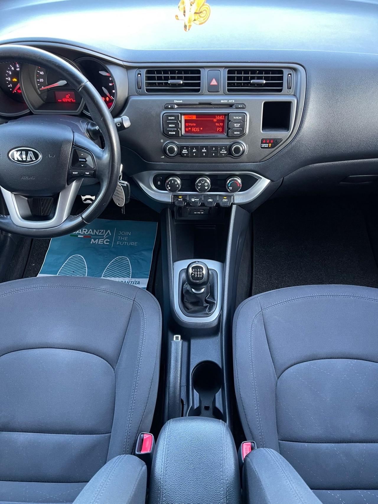 Kia Rio 1.4 CRDi - NEOPATENTATI-UNICO PROPRIETARIO
