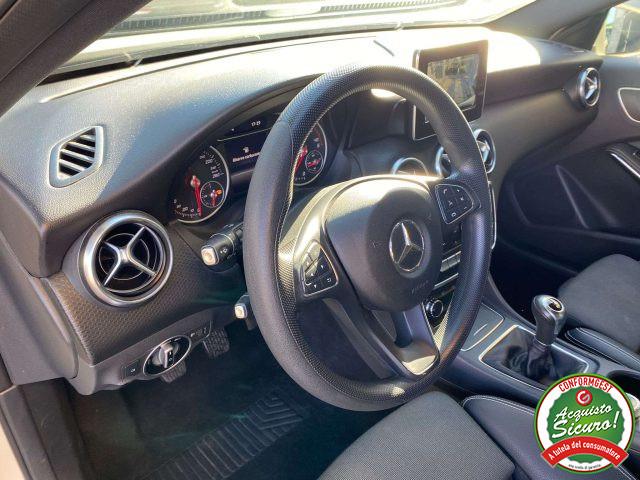 MERCEDES-BENZ A 180 Business 87.000km Navi/Interni Sport/retrocamera