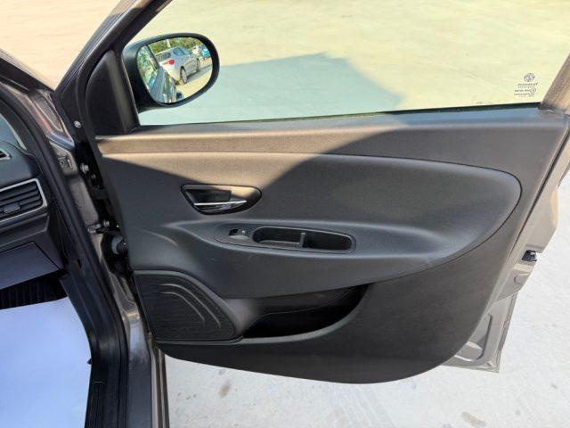 LANCIA Ypsilon Platinum automatica tettuccio apribile