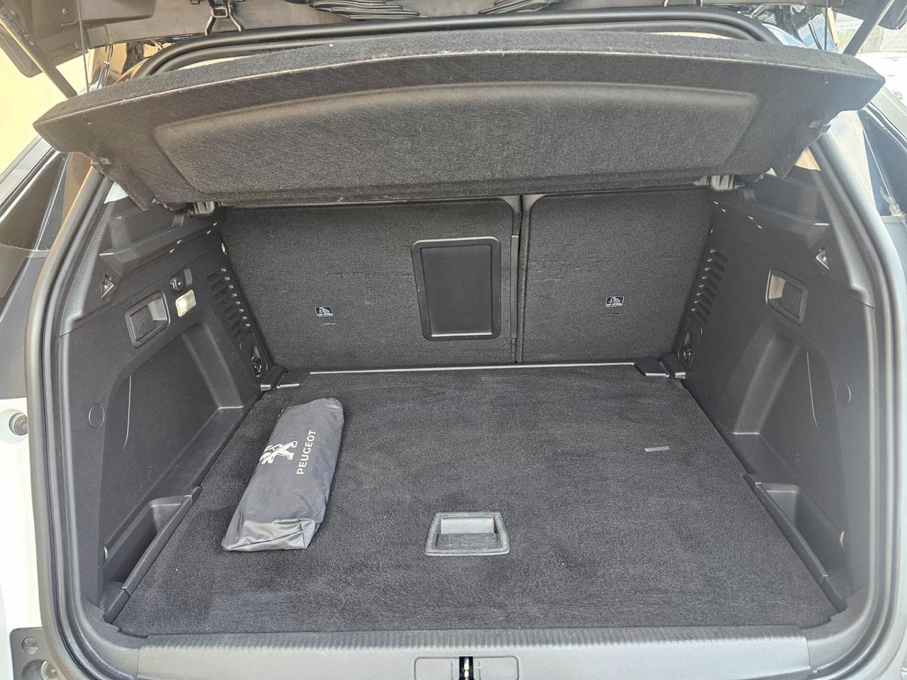 Peugeot 3008 BlueHDi 120 S&S EAT6 Allure