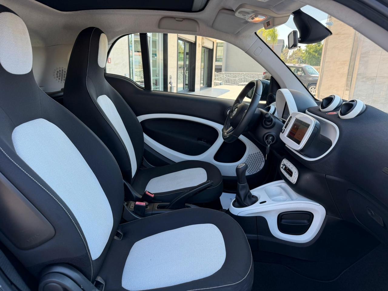 Smart ForTwo 1.0 71 coupé Passion - bianco opaco