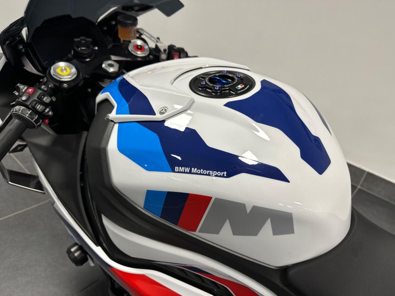 BMW M1000RR 212CV FULL CARBONIO M VERA!! PARI AL NUOVO