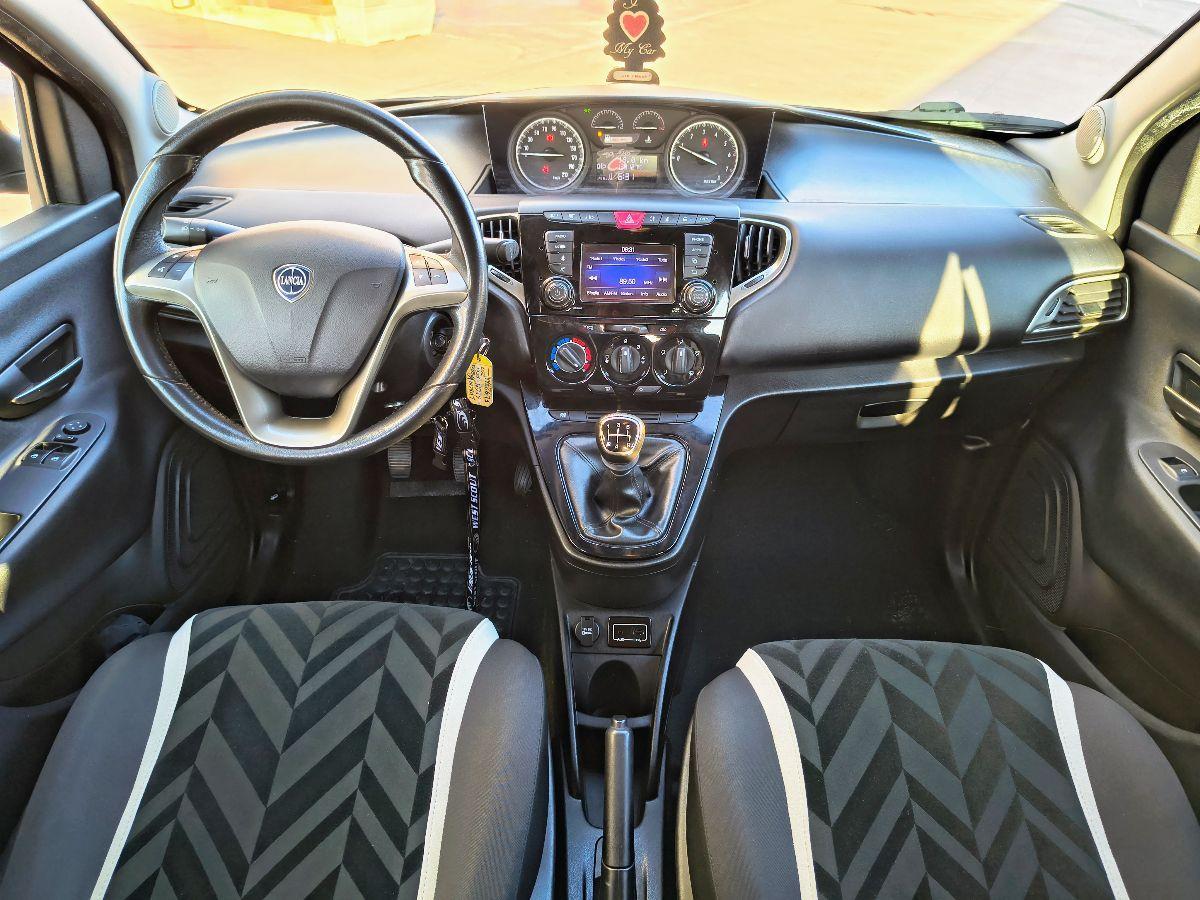 LANCIA - Ypsilon - 1.2 69 CV 5p. GPL Ecochic Gold