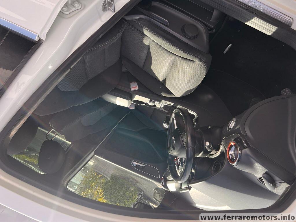 Mercedes B 180 CDI Executive teto panoramico