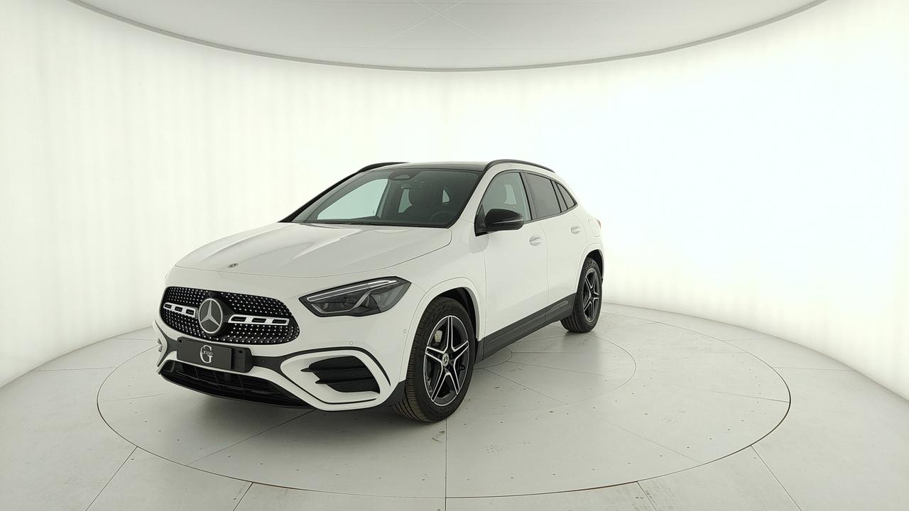 Mercedes-Benz GLA 180 d Automatic